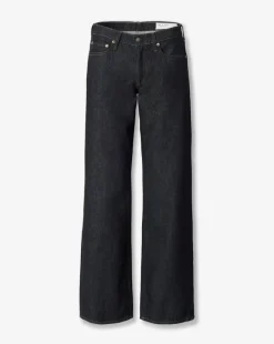 Cam Relaxed Straight Jean