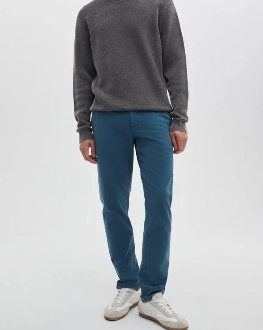 Fit 3 Athletic Chinos