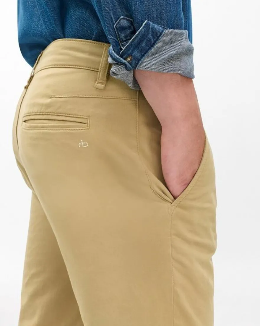 Fit 2 Slim Chinos
