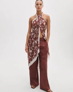Sally Sarong