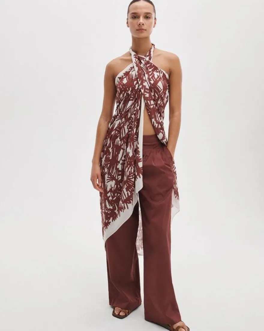 Sally Sarong