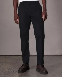 Standard Chino Pant