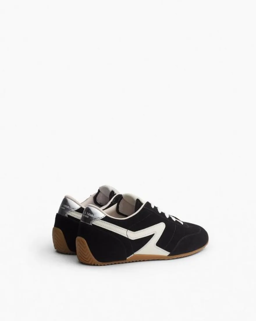 Ultra Slim Retro Runner Sneakers